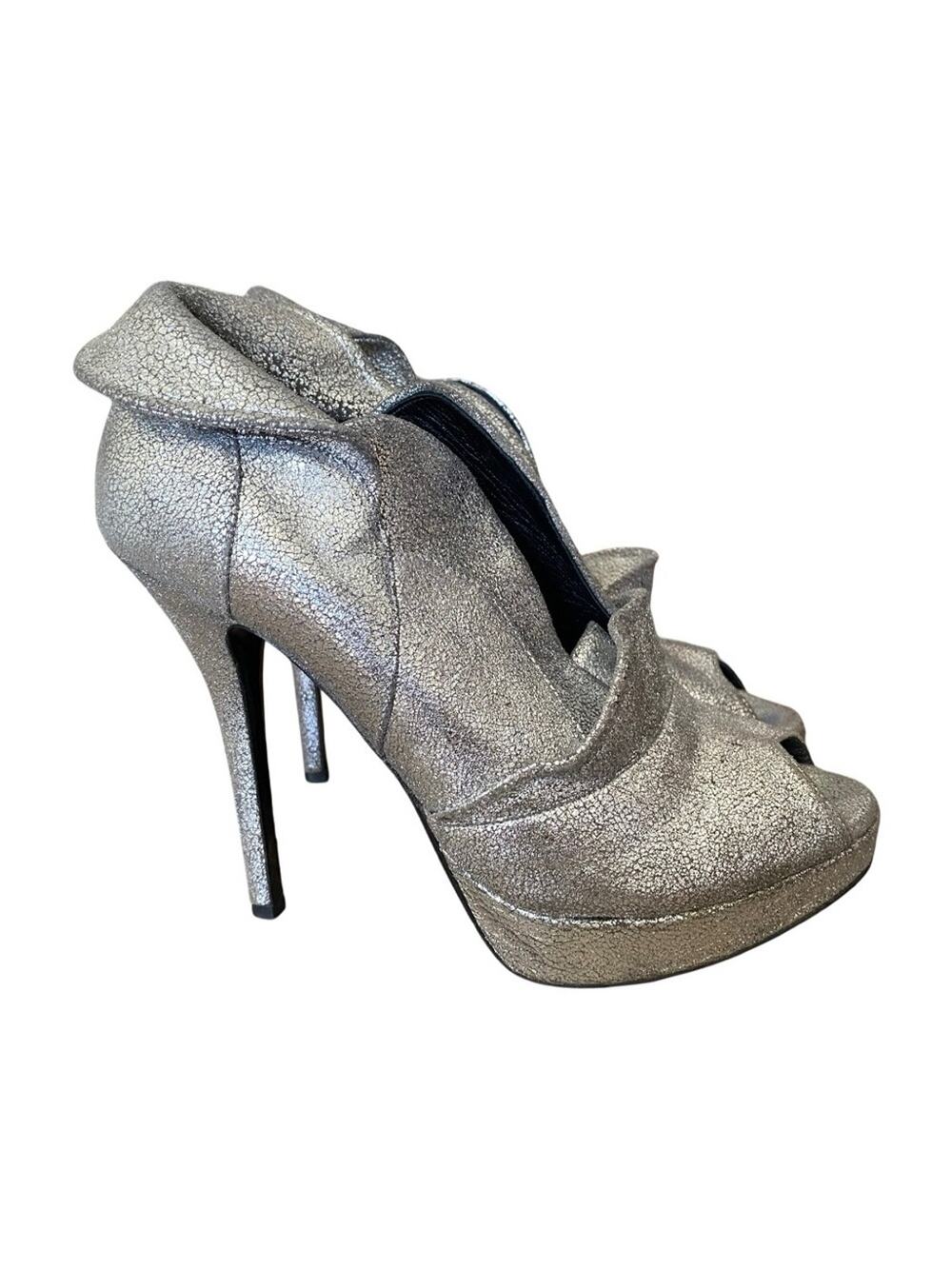 Jerome C Rousseau Silver Metallic Peep-Toe Platform Stiletto Heels size 39 US 9